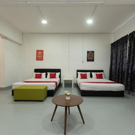 Oyo 43993 Madsuite Κότα Κιναμπαλού Εξωτερικό φωτογραφία