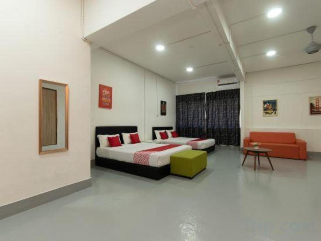 Oyo 43993 Madsuite Κότα Κιναμπαλού Εξωτερικό φωτογραφία