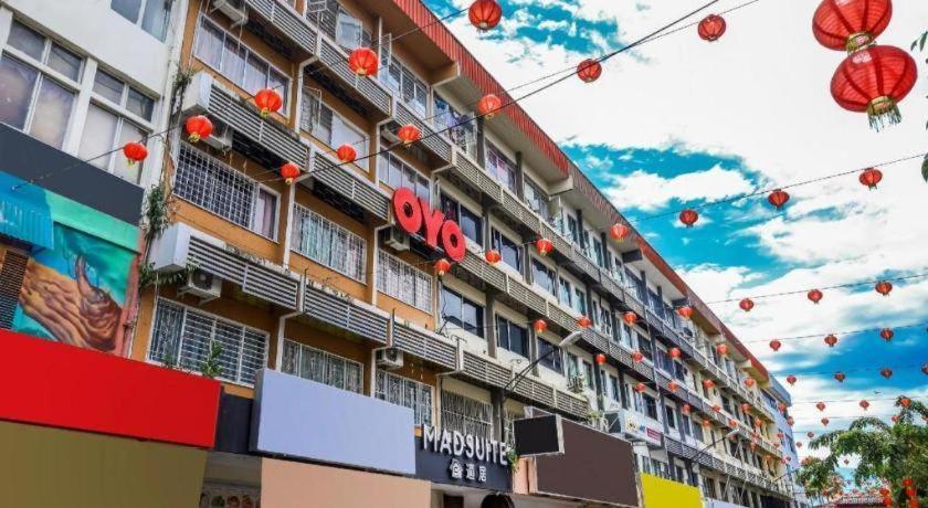 Oyo 43993 Madsuite Κότα Κιναμπαλού Εξωτερικό φωτογραφία