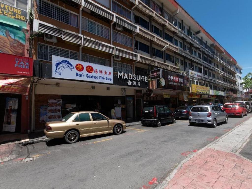 Oyo 43993 Madsuite Κότα Κιναμπαλού Εξωτερικό φωτογραφία